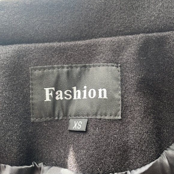 Tanming Women’s Black Long Coat - Picture 5 of 6